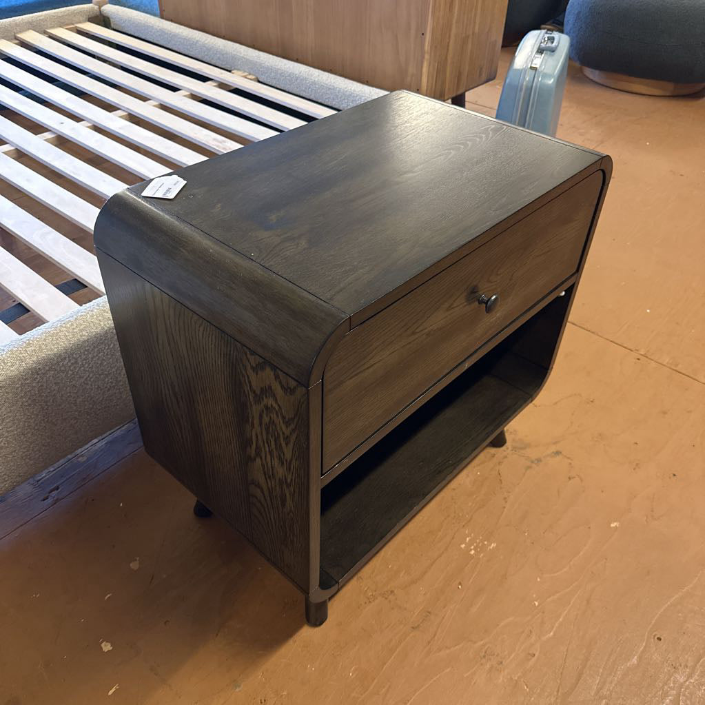 Regina Walnut Nightstand C NIGHTSTANDS