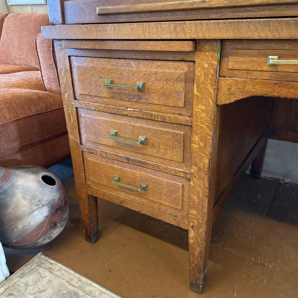 Early 1900s Standard Furniture Co. Station Master's Roll Top Desk C DESKS