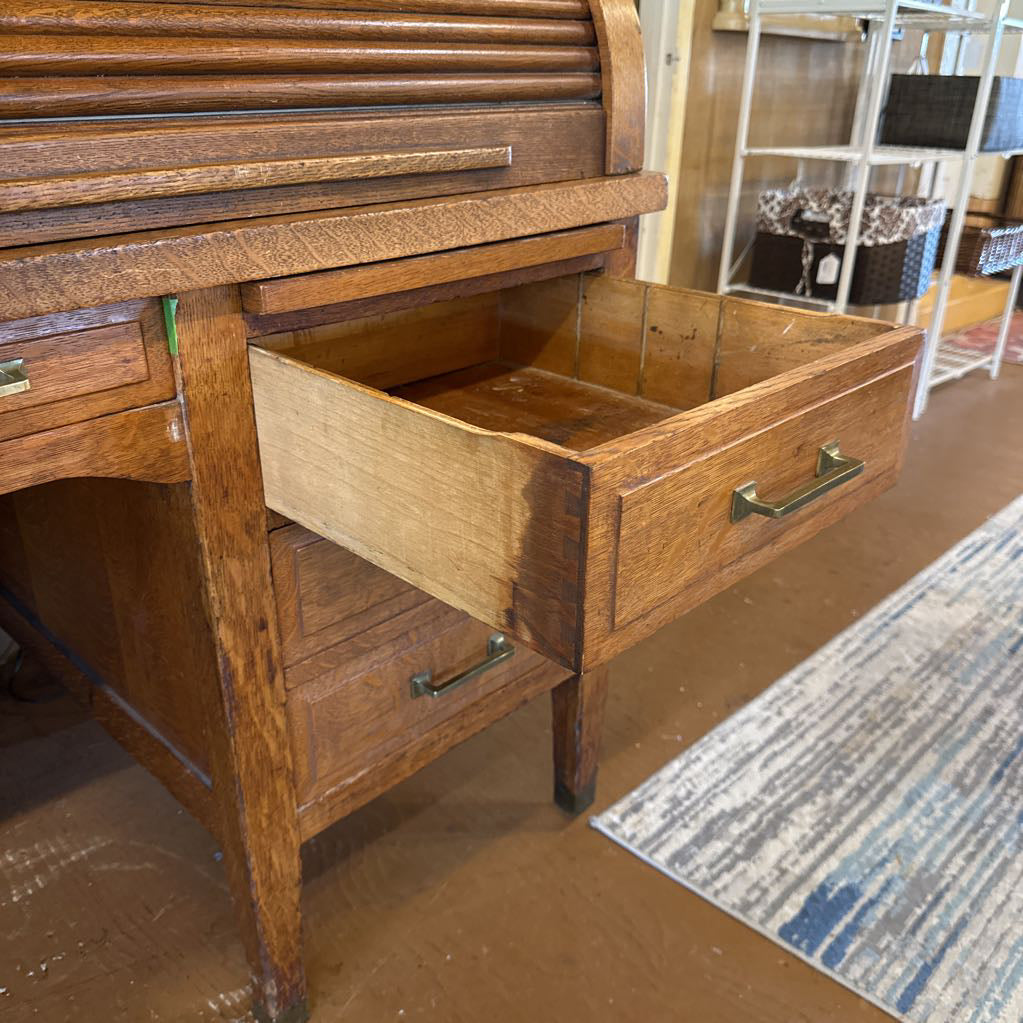 Early 1900s Standard Furniture Co. Station Master's Roll Top Desk C DESKS
