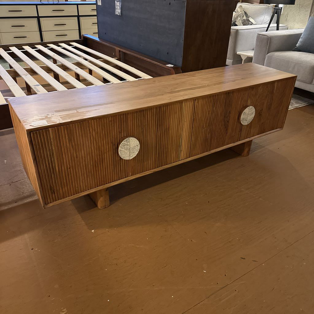 Hodgeson Plasma C MEDIA STANDS