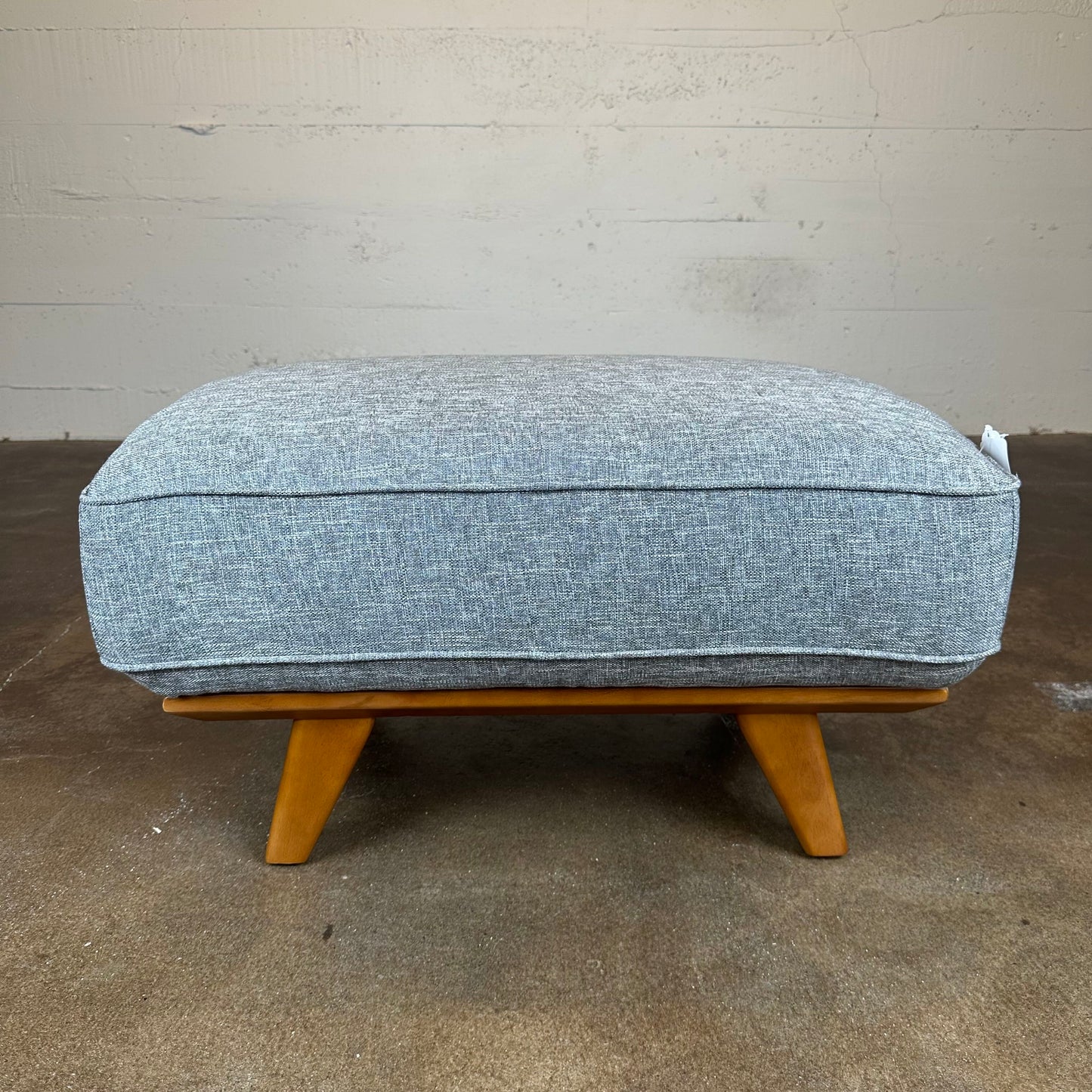 Odense Silver Ottoman