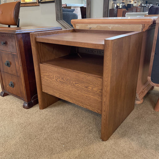 Warm Oak One Drawer Blocky Nightstand C NIGHTSTANDS