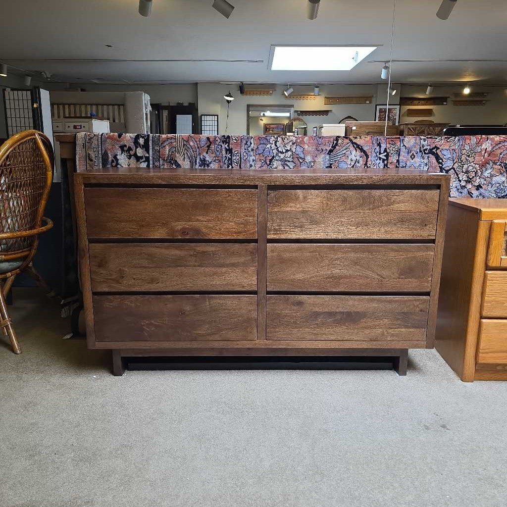 Hunny Dresser C LOWBOYS