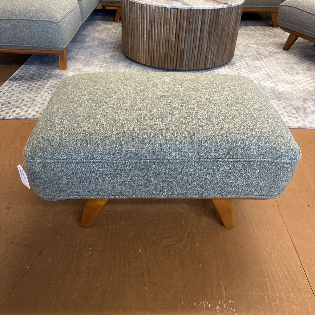 Odense Sage Ottoman