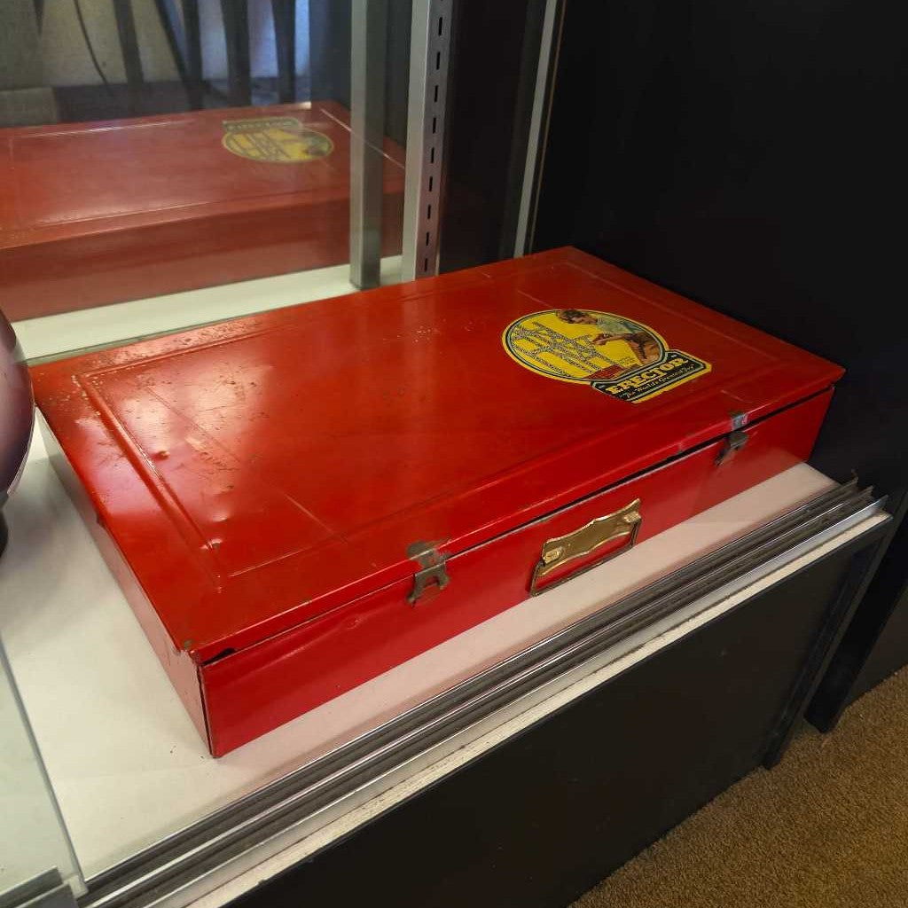 Vintage Erector Set in Red Metal Case