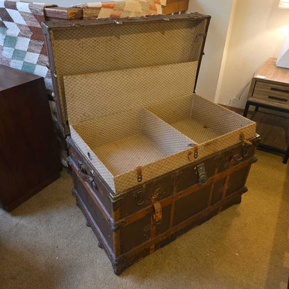 Rustic Weathered Steamer Trunk UNIQUE FINDS