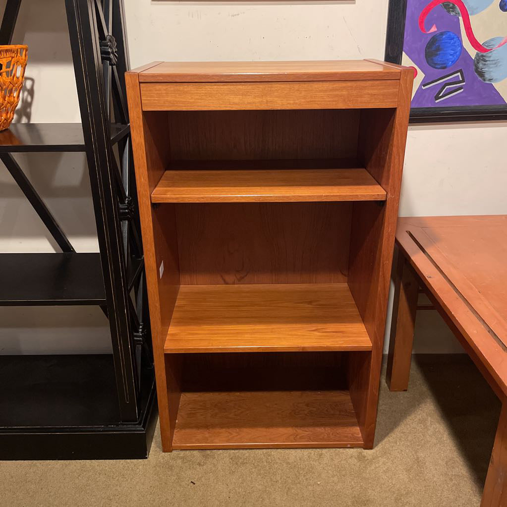 MC Teak Veneer Bookshelf/Record Storage w Pull Out Shelf C BOOKSHELVES
