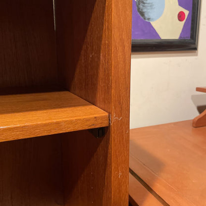 MC Teak Veneer Bookshelf/Record Storage w Pull Out Shelf C BOOKSHELVES