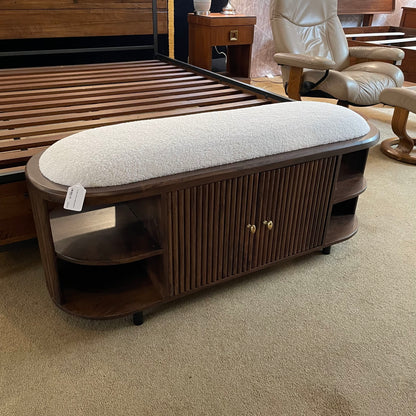 Martowne Upholstered Storage Bench C ACCENT BENCHES