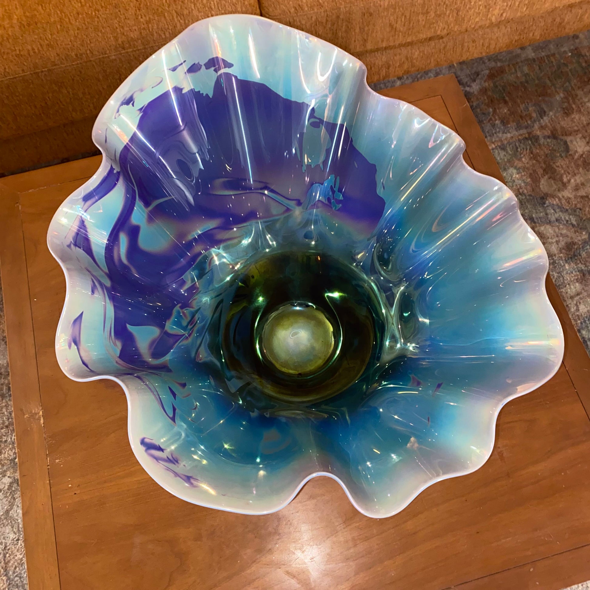 Signed DANIEL BERGSMA Metallic Green Purple & White Handkerchief Art Glass Vase SMALLS