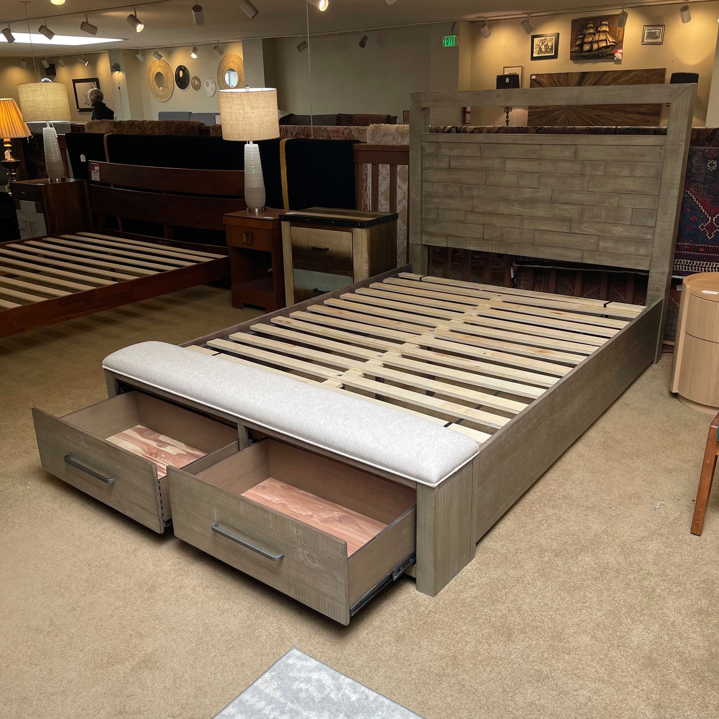 Grey Wood Plank Headboard w/ Bench & Storage Footboard QUEEN Bed Frame C BED FRAMES