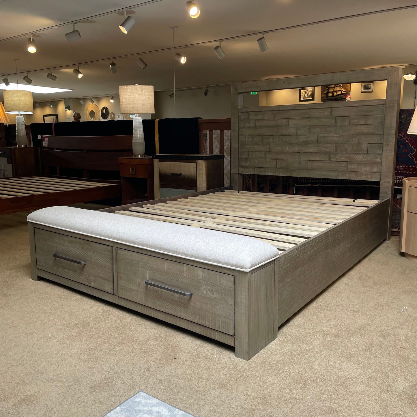 Grey Wood Plank Headboard w/ Bench & Storage Footboard QUEEN Bed Frame C BED FRAMES