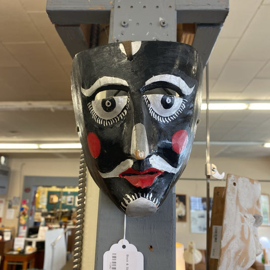 Black & Silver Long Nose Mask UNIQUE FINDS
