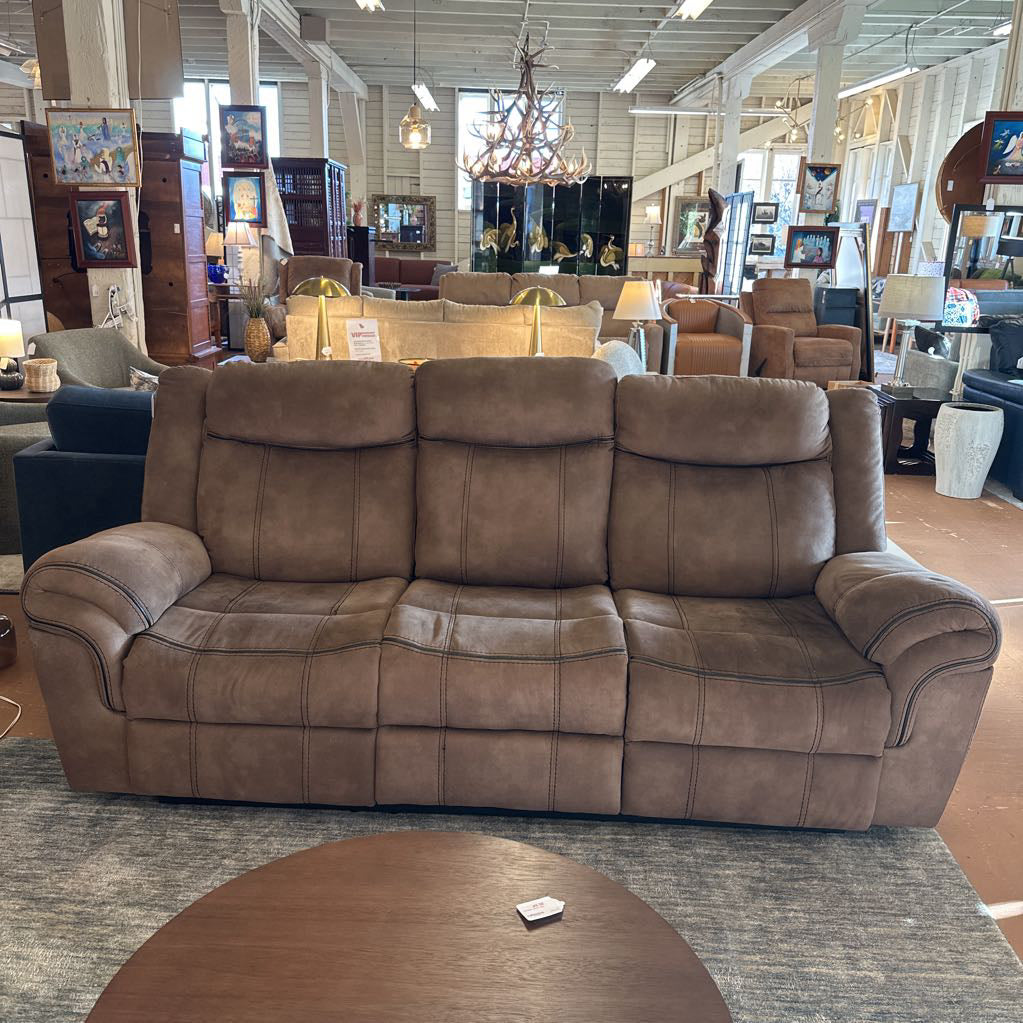 Manual 3 Seat Recliner w/ Center Console & Storage
