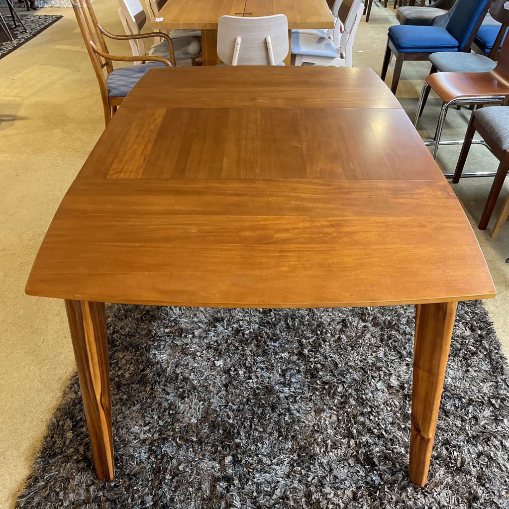 Tasmanian Blackwood Expanding Dining Table