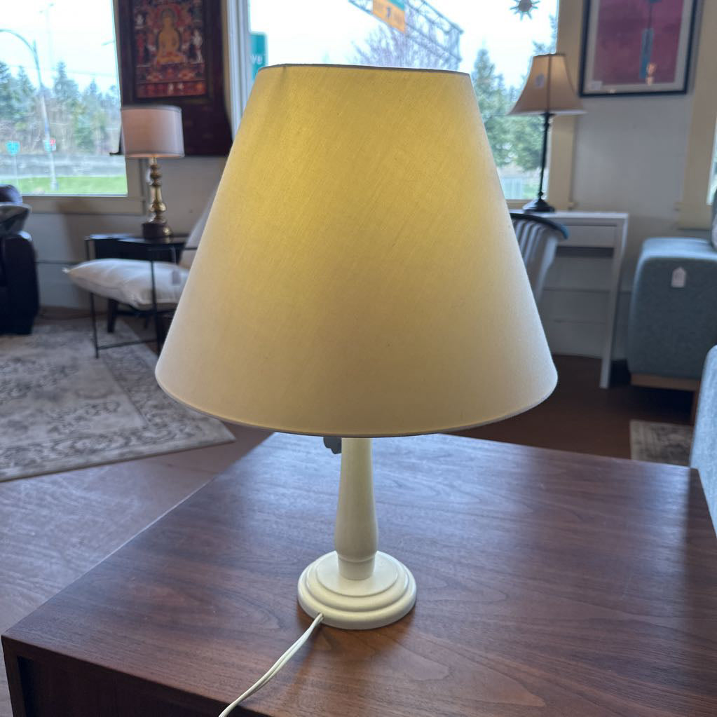 Modern White Lamp LAMPS
