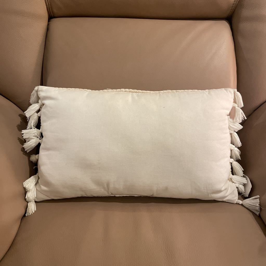 White Chunky Stitch Lumbar Pillow w Tassels U PILLOWS