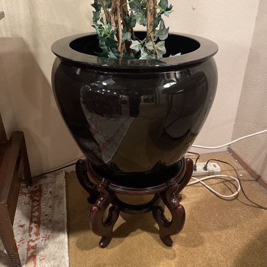 Black Large Vase on Stand