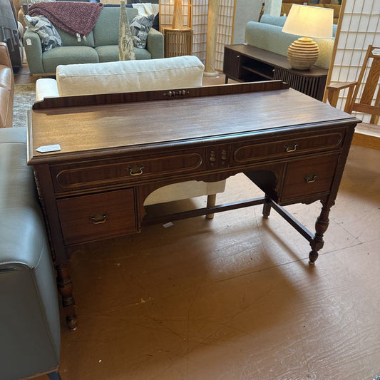 Vintage Mahogany Classic Desk