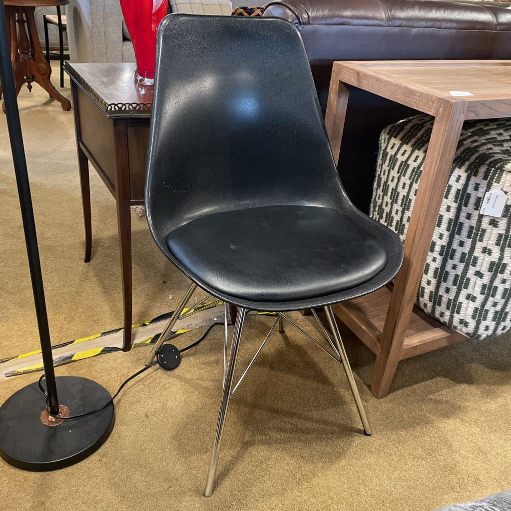 Vintage MC Black Molded Plastic & Leather Seat Dining Chair C DINING CHAIRS
