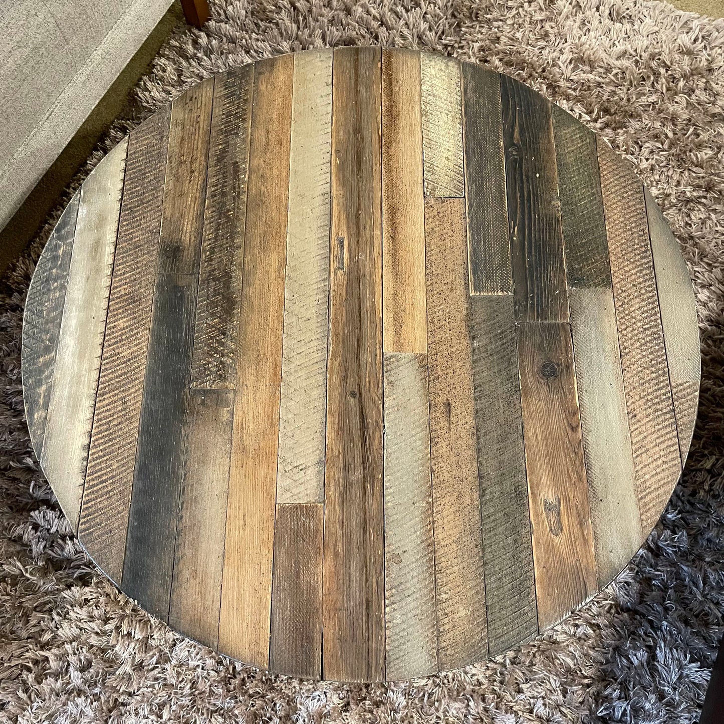 Industrial Wood Plank Round Coffee Table with Pipe Legs C COFFEE TABLES