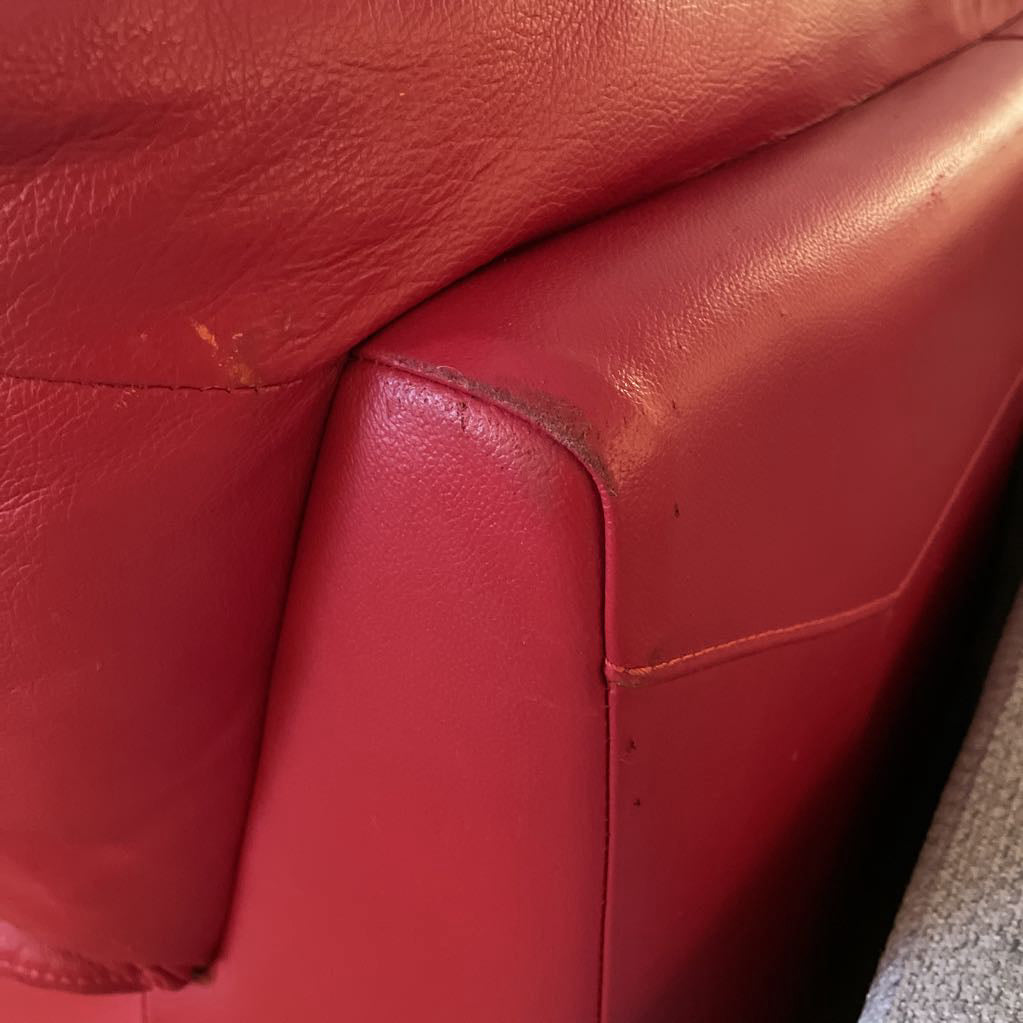 Cranberry Leather Loveseat w/ Black Feet