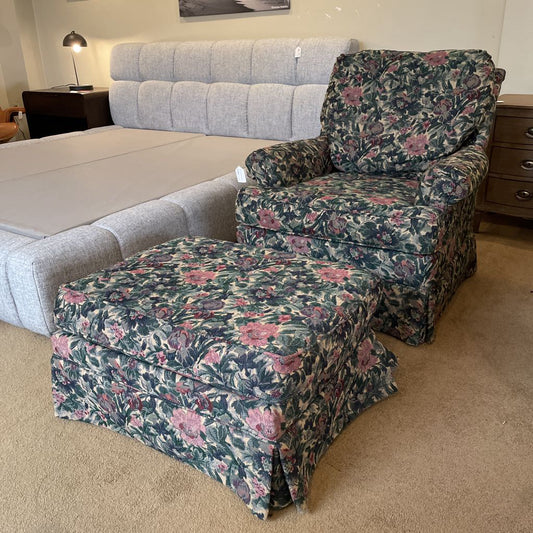 Floral Accent Chair w/ Ottoman
