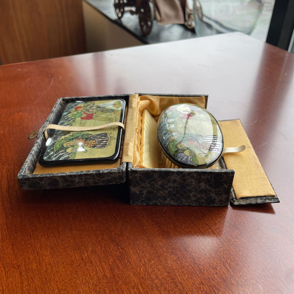 Vintage Grooming Kit with Dutch Children Motifs in Box UNIQUE FINDS