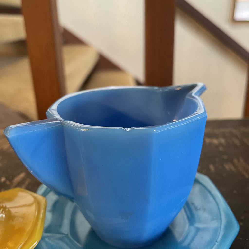 Blue Agate Glass Creamer(set's kinda ''cobbled together-2 blue shades & yellow lid)r