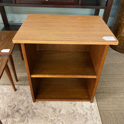Laminate Side Table w/Shelf C SIDE TABLES