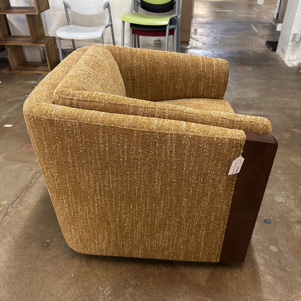 Mirim Retro Fabric Accent Chair U ACCENT CHAIRS