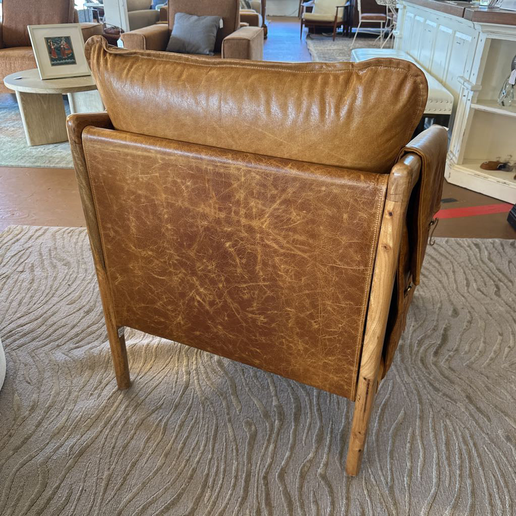Torsten Chair U ACCENT CHAIRS