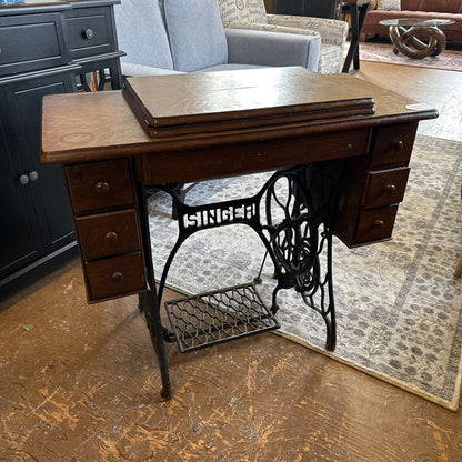 Singer Sewing Machine Treadle Table (Needs Belt) C DESKS