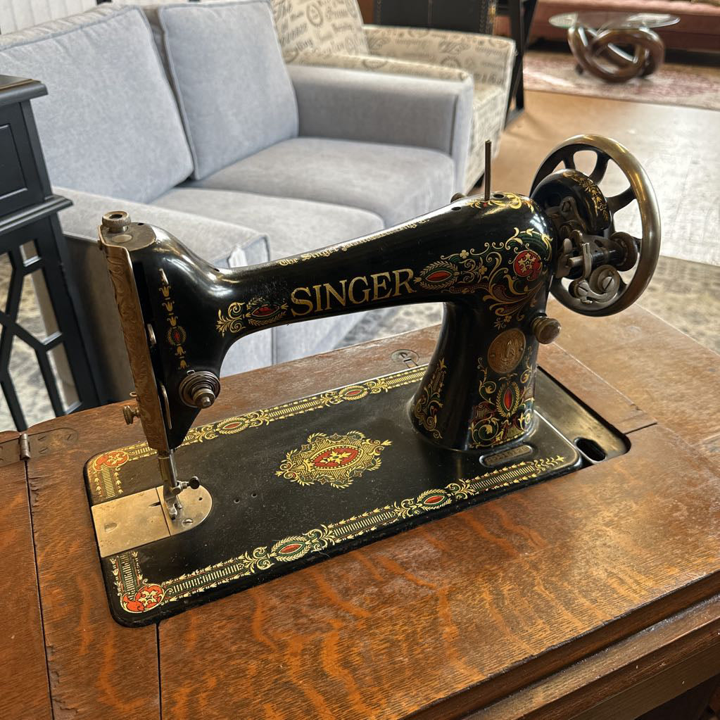 Singer Sewing Machine Treadle Table (Needs Belt) C DESKS