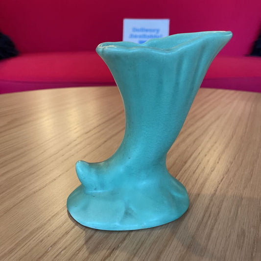 Vint. Sm. Green Horn Vase SMALLS