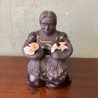 Oaxacan Black Pottery Flower Seller Figurine UNIQUE FINDS