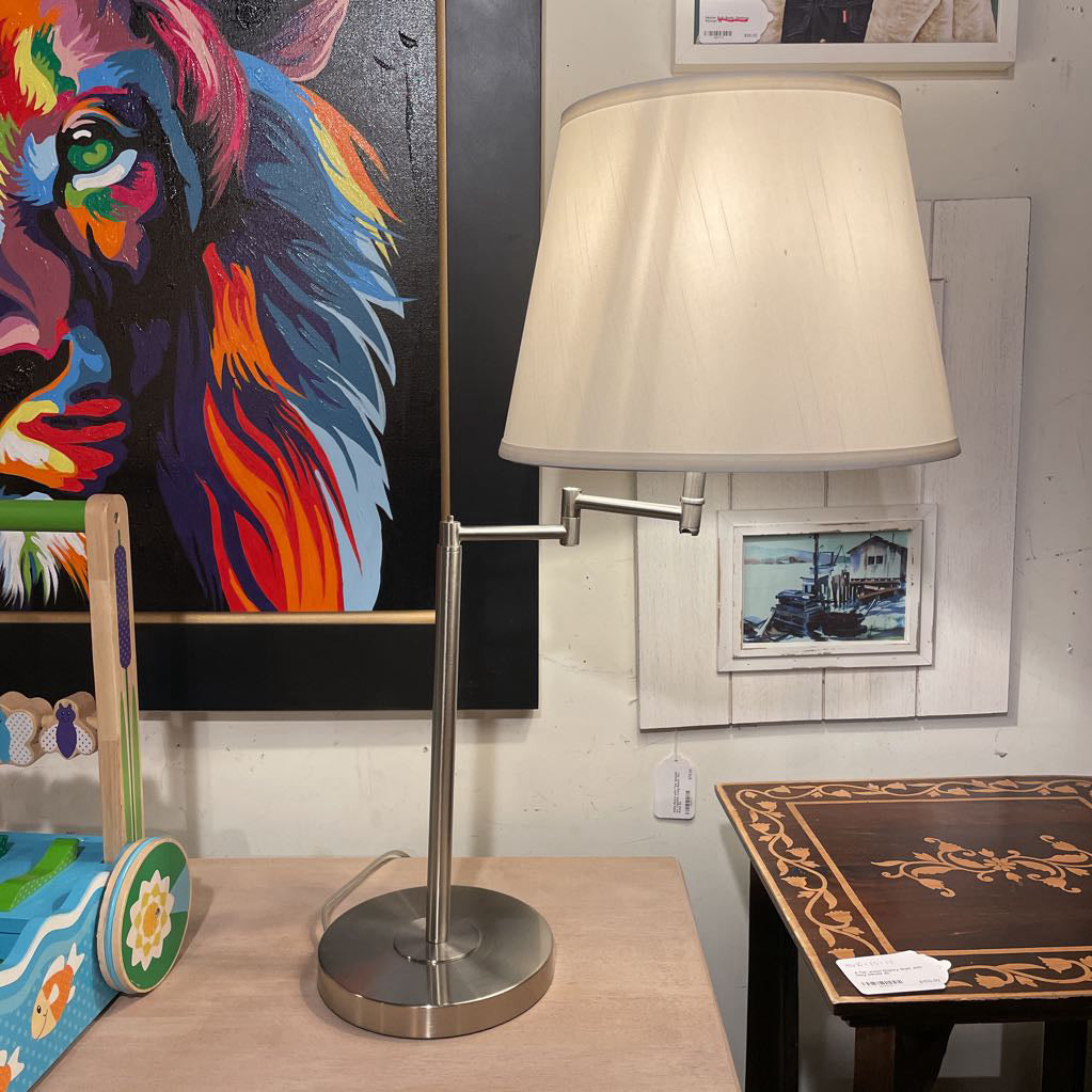 Hinge Top Table Lamp with Round Base LAMPS