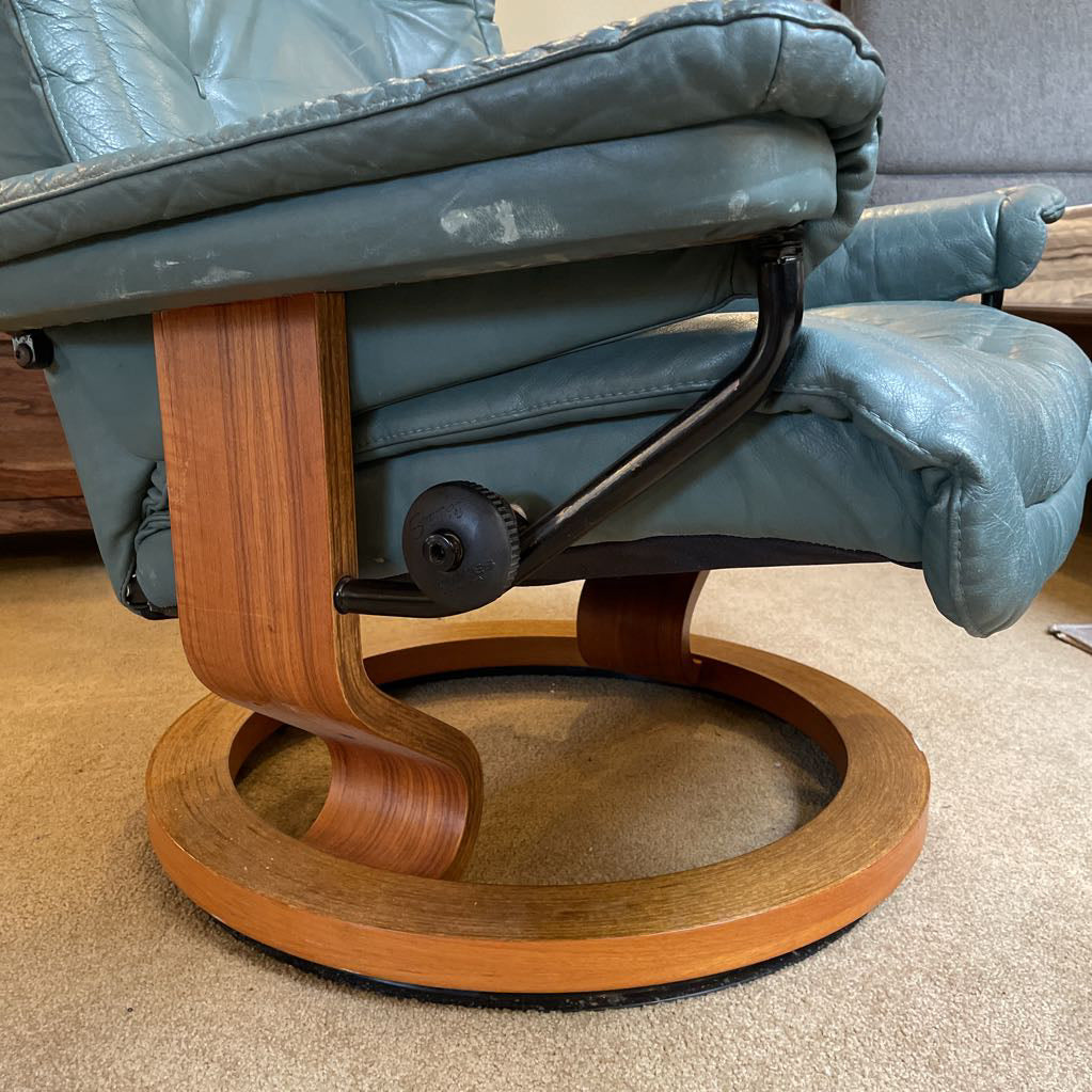 Ekornes Stressless Teal Leather Recliner Chair U ACCENT CHAIRS