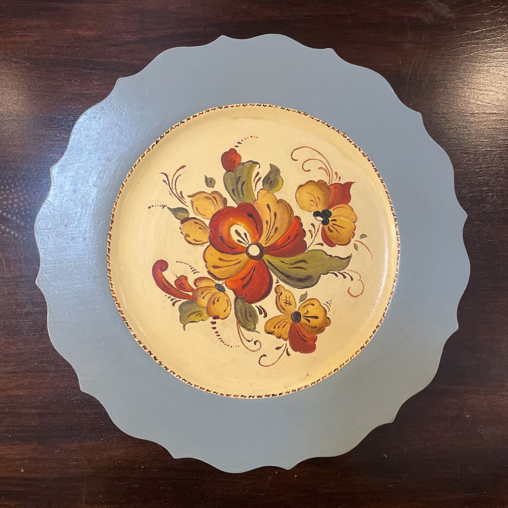 Norwegian Rosemaling Plate with Scalloped Edge UNIQUE FINDS