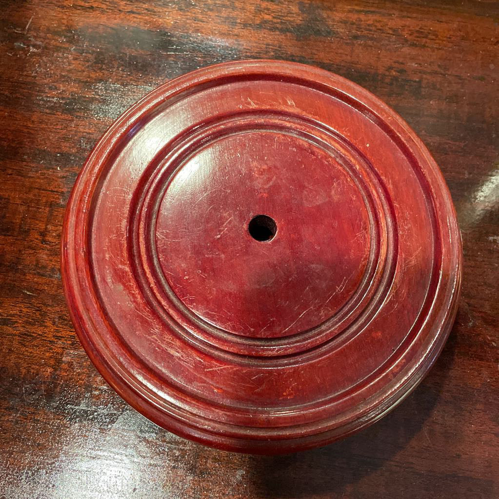 Round Asian vase with Pheasant on Round Stand SMALLS