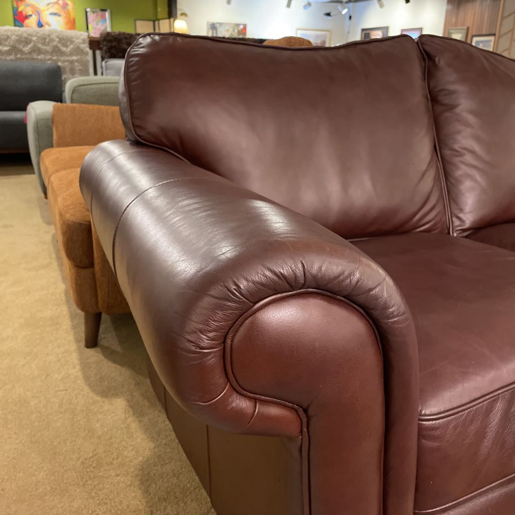 Burgundy Leather Rolled Arm Loveseat U LOVESEATS