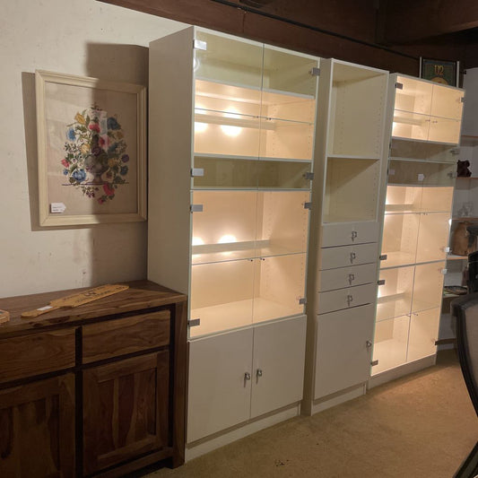 White Modern Glass Door Display Cabinet with Bottom Doors