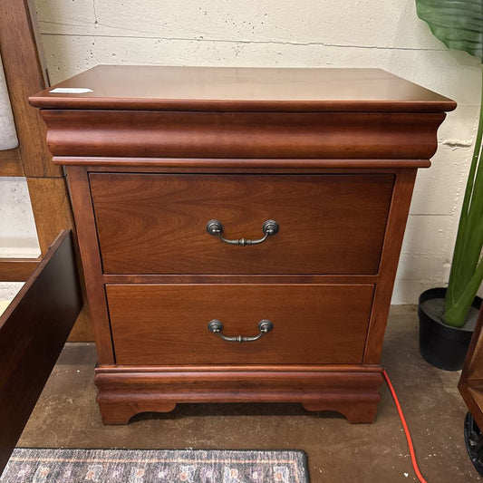 Mahogany 3 Drawer Nightstand