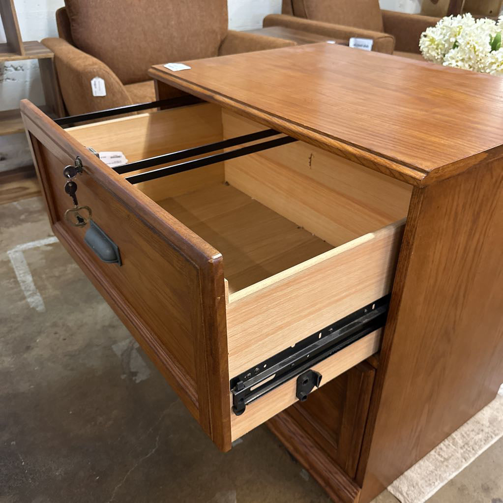 2 Lateral Drawer Oak File Cabinet w/ Keys C CABINETS
