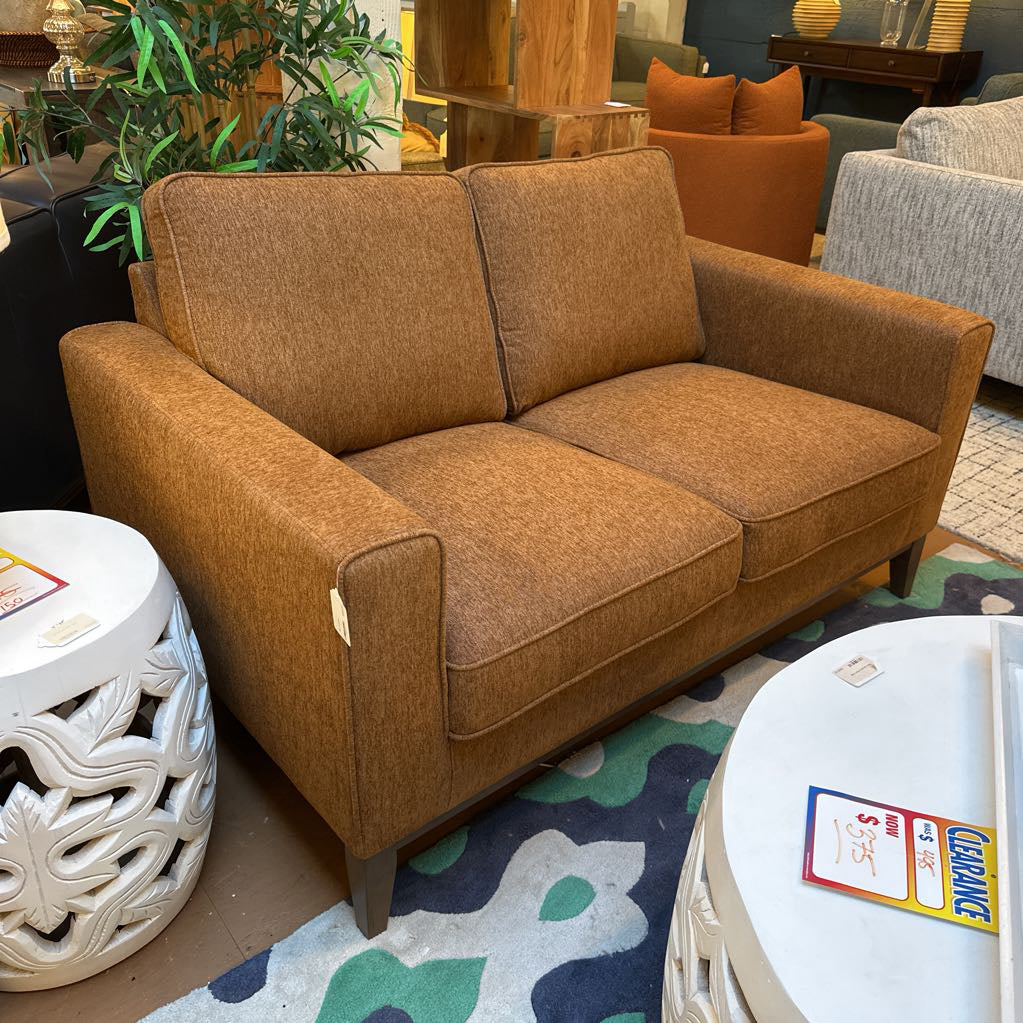 Clay Loveseat U LOVESEATS