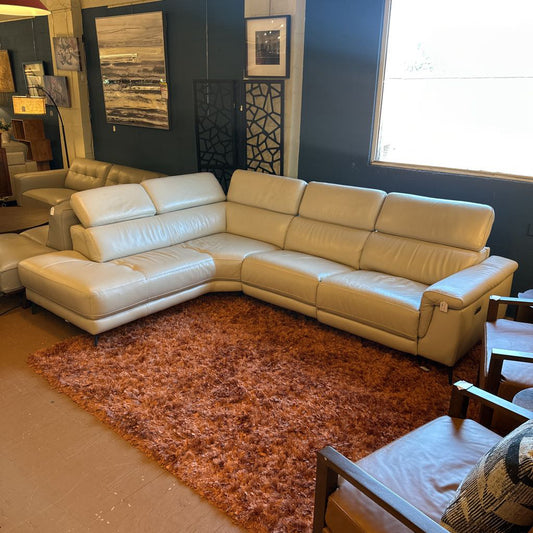White Leather LAF PWR Sectional