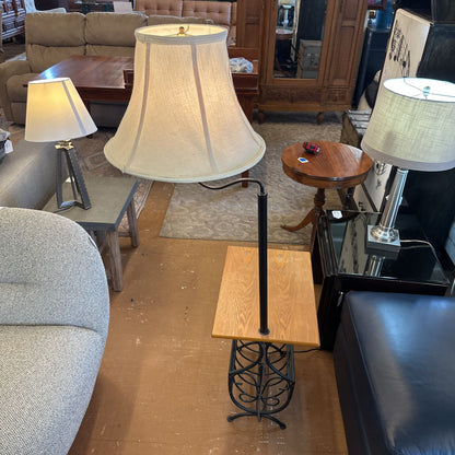 Small Magazine Table W/ Lamp C SIDE TABLES