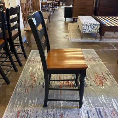 Small Wood Top Dining Table W/Leaf and 8 Matching Chairs C DINING TABLES