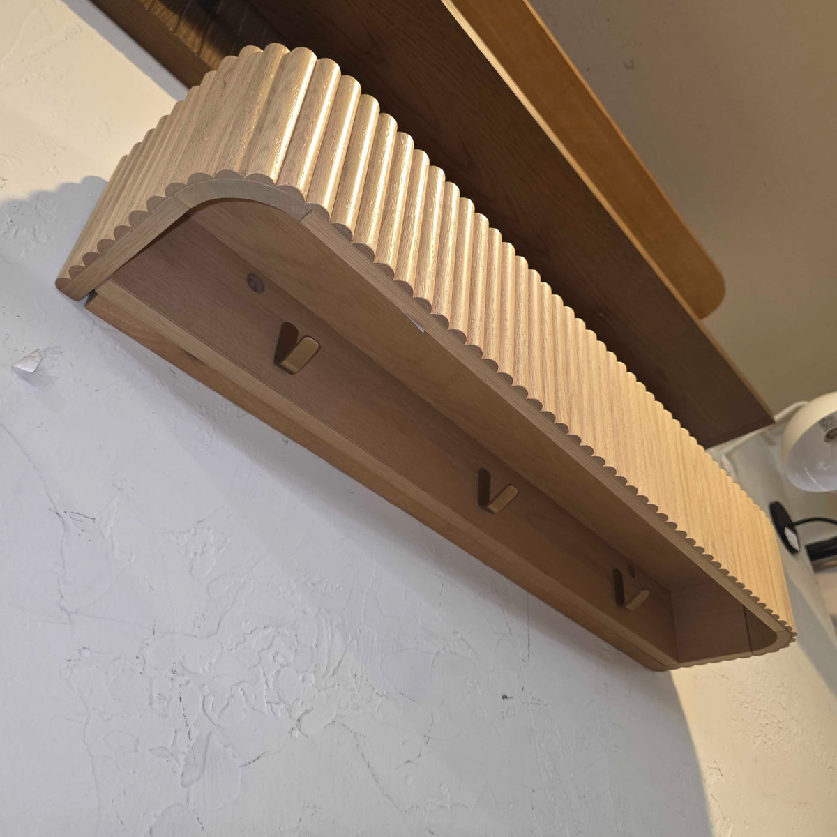 Oak Finish Ribbed Coat Rack w Shelf and Hidden Hooks