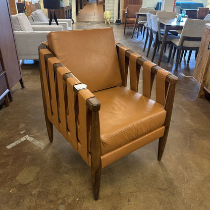 Daghelle Chair